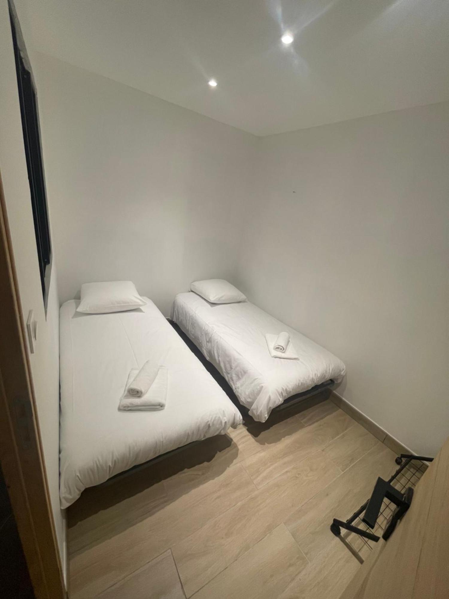Appartement Ou Studio En Hyper Centre, Pour La Plage Et La Rue Pietonne Il Suffit De Traverser La Rue , Voir La Photo Principale Andernos-les-Bains Exteriér fotografie