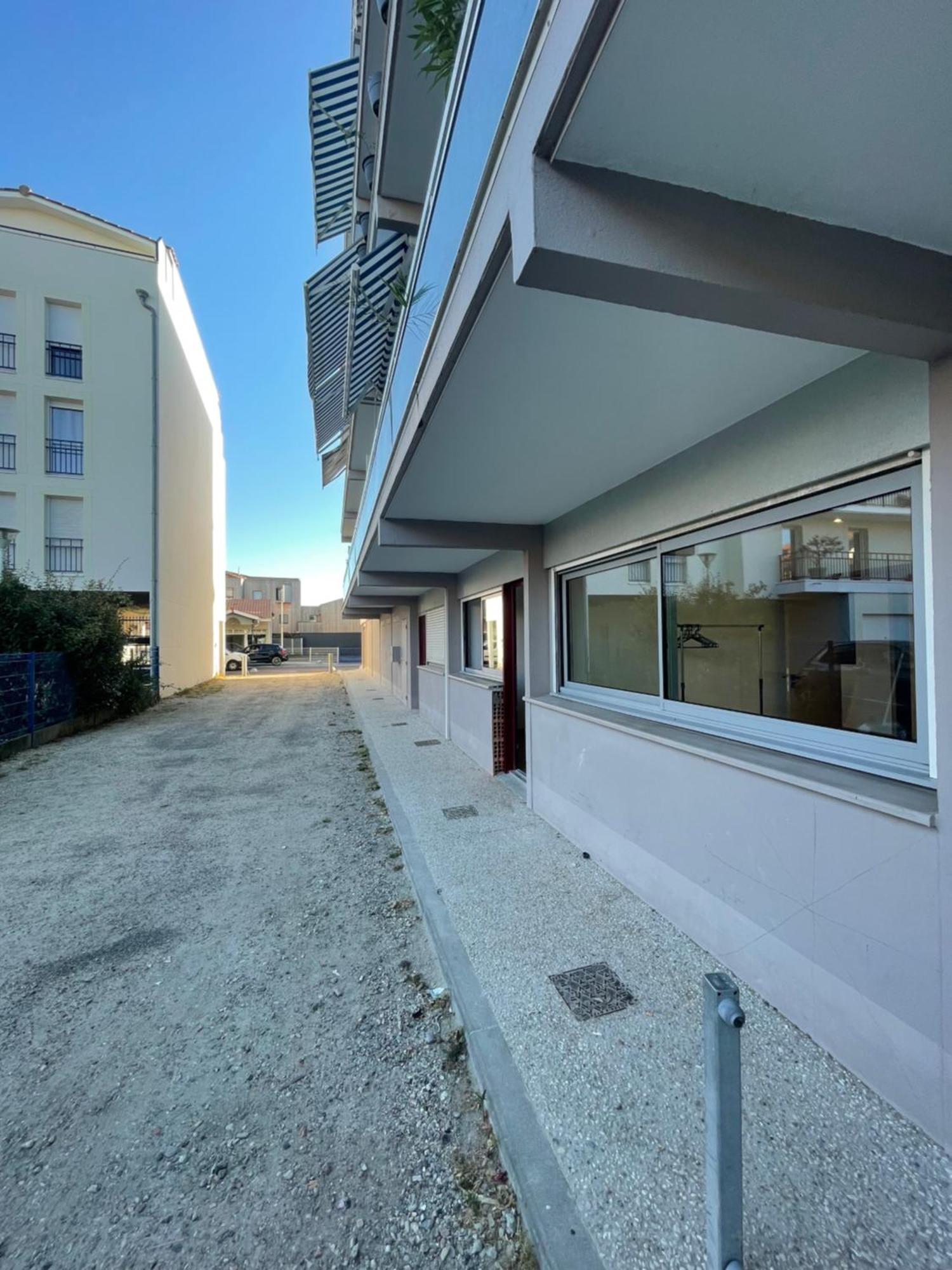 Appartement Ou Studio En Hyper Centre, Pour La Plage Et La Rue Pietonne Il Suffit De Traverser La Rue , Voir La Photo Principale Andernos-les-Bains Exteriér fotografie