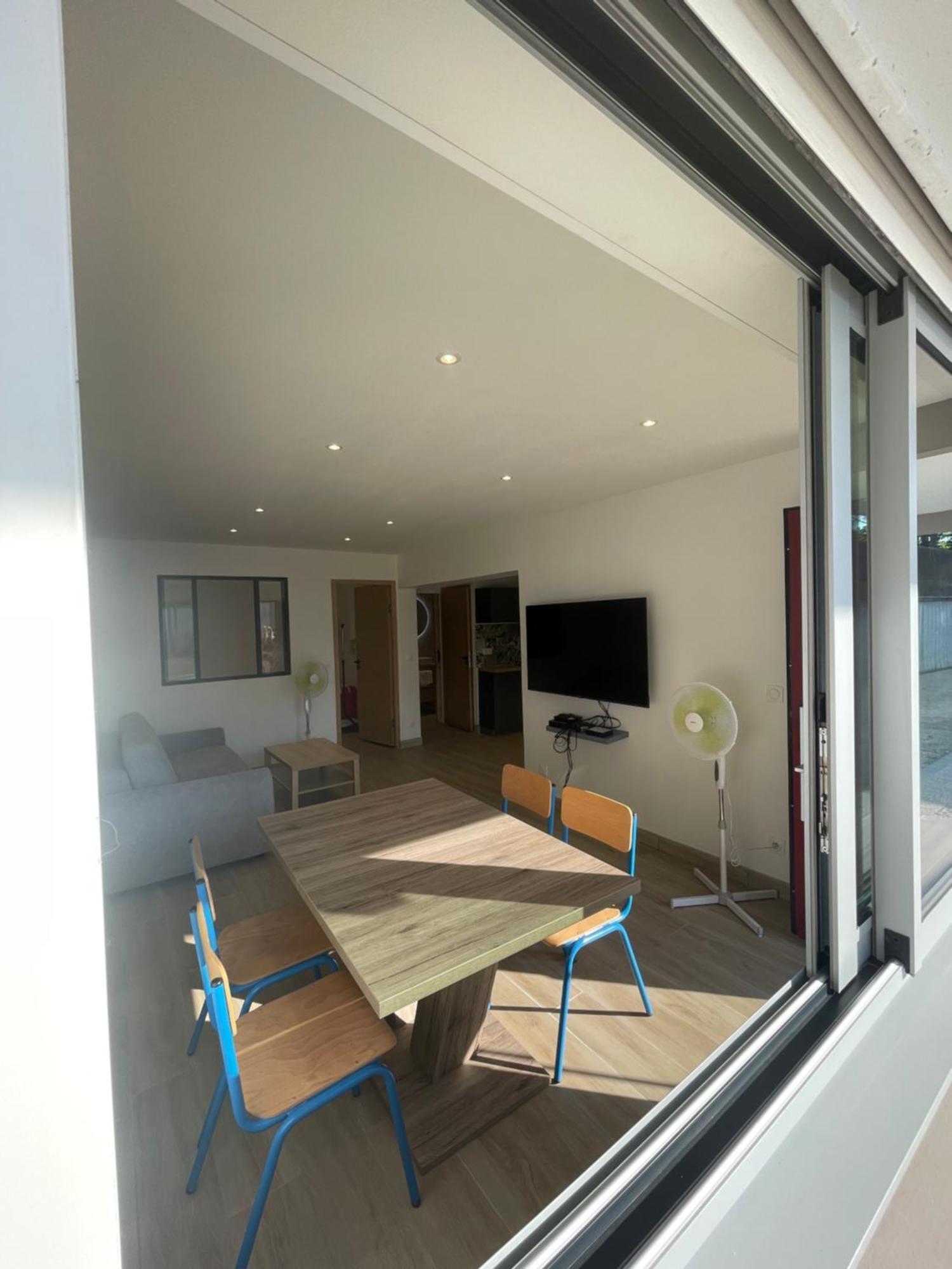 Appartement Ou Studio En Hyper Centre, Pour La Plage Et La Rue Pietonne Il Suffit De Traverser La Rue , Voir La Photo Principale Andernos-les-Bains Exteriér fotografie